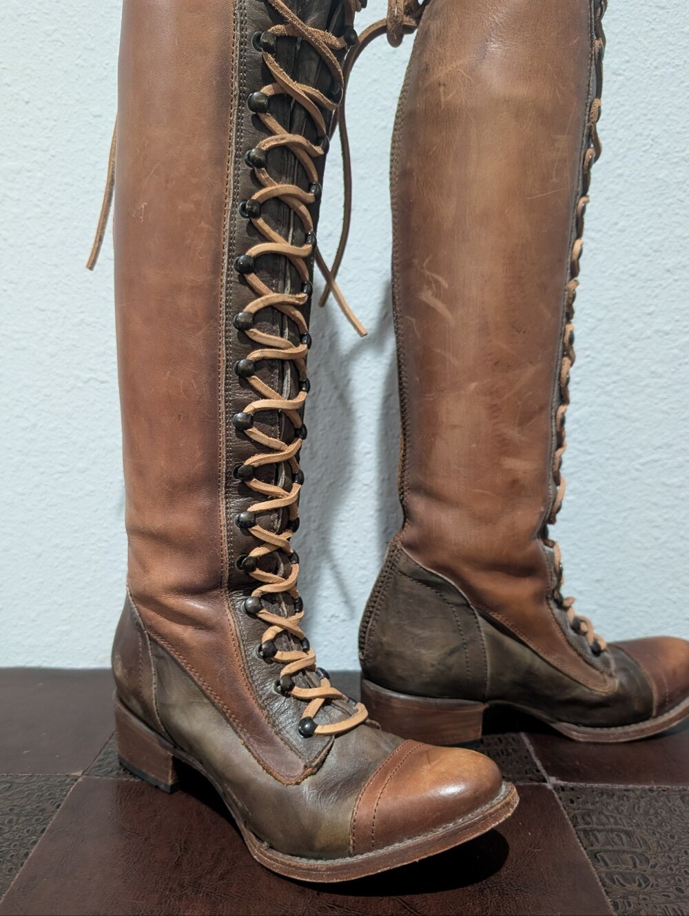 RARE Freebird Arlo Distressed Leather Lace-Up Over-The-Knee Boots Size 7 - Picture 8 of 16